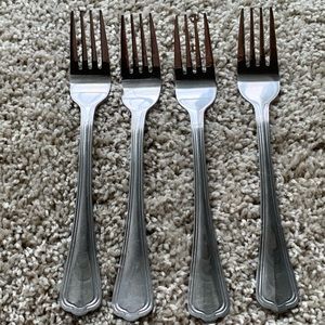 Anchor Hocking Set of 4 Salad Forks